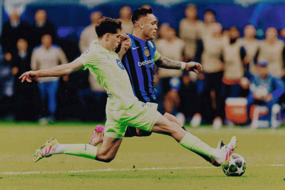 但在决赛中, 负于西班牙