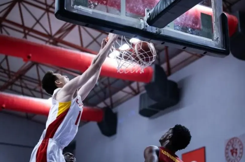 王铁定NB, 郇思楠目前, AA 王铁定NB, 郇思楠目前, AA